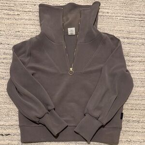 Varley Half Zip (Vine style)